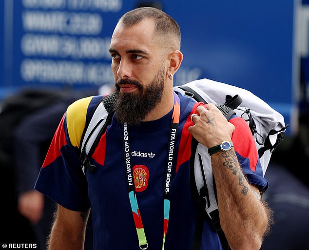 O espanhol Borja Iglesias (foto) admitiu que apertará a mão de Donald Trump na final da Copa do Mundo