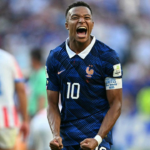 França vence o Paraguai com pênalti de Mbappé e avança às quartas de final da Copa do Mundo