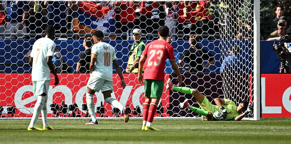 França x Marrocos - quartas de final da Copa do Mundo AO VIVO: Kylian Mbappe PERDE de pênalti após longo atraso do VAR em Boston