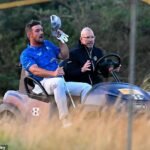 Furioso, Bryson DeChambeau toma decisão no The Open depois de gritar com os funcionários das regras e ameaçar desistir por causa do bizarro escândalo de 'trapaça'