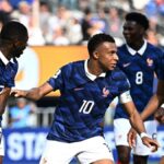 Futebol fluido: quarteto de ataque francês sem cruz para carregar
