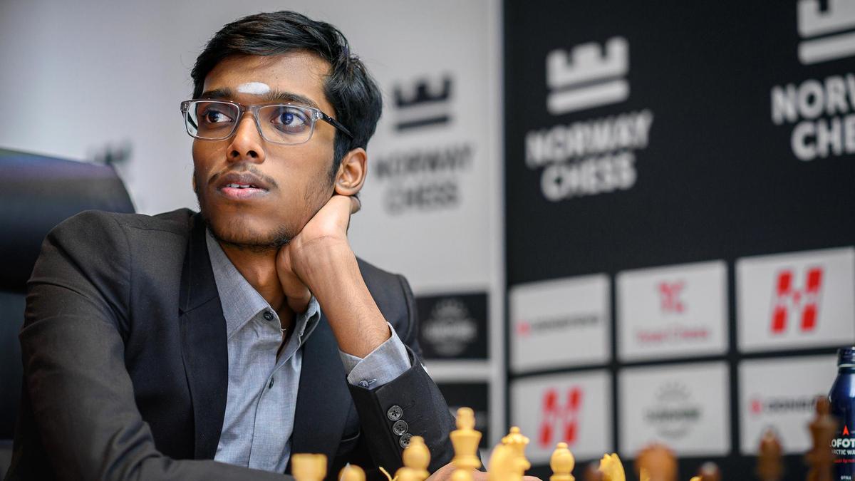 Grand Chess tour Croácia: Praggnanandhaa fica atrás no Blitz; Alireza se liberta