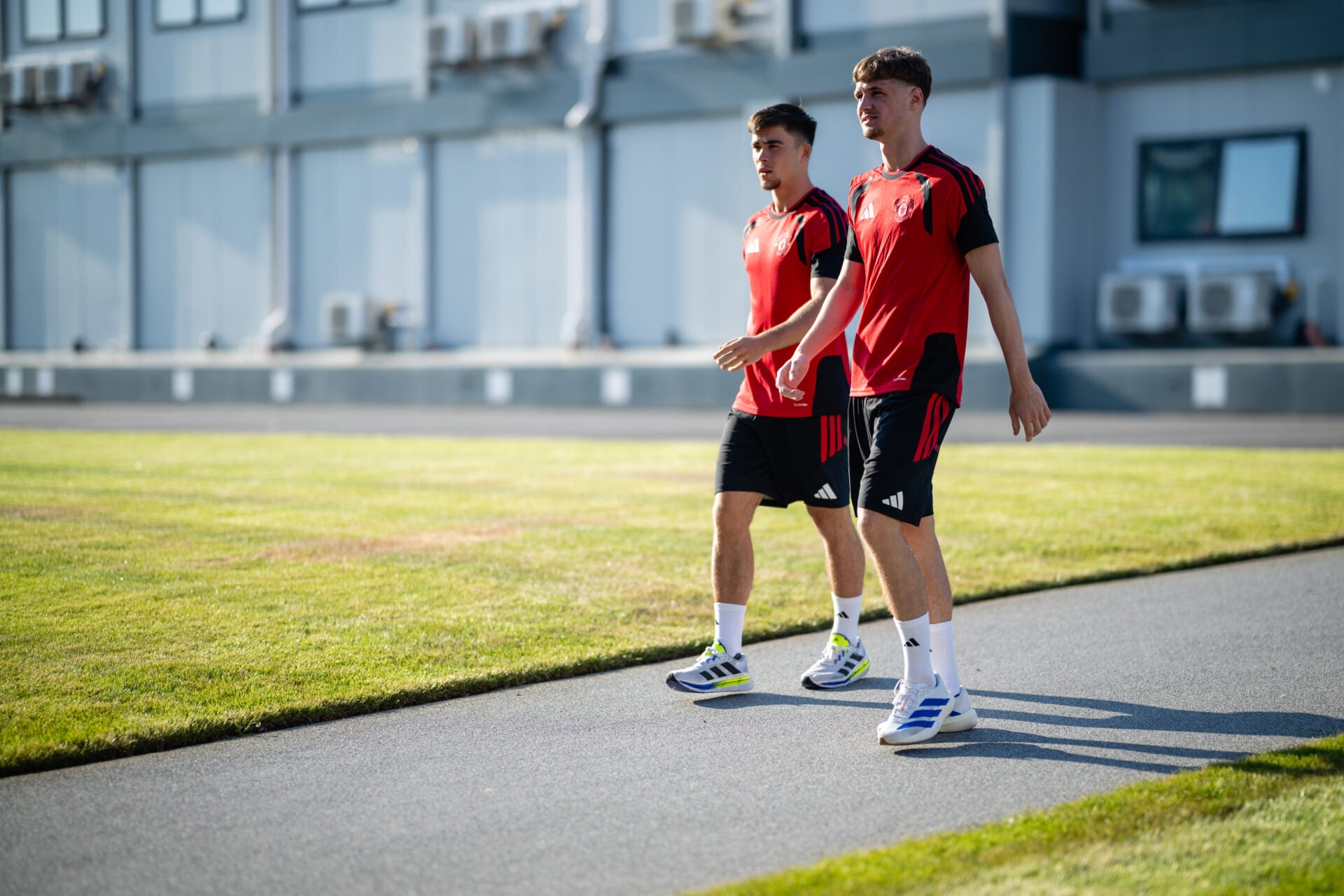 Harry Amass de volta a Carrington para a pré-temporada com uma diferença, pode decidir sua carreira no Man Utd