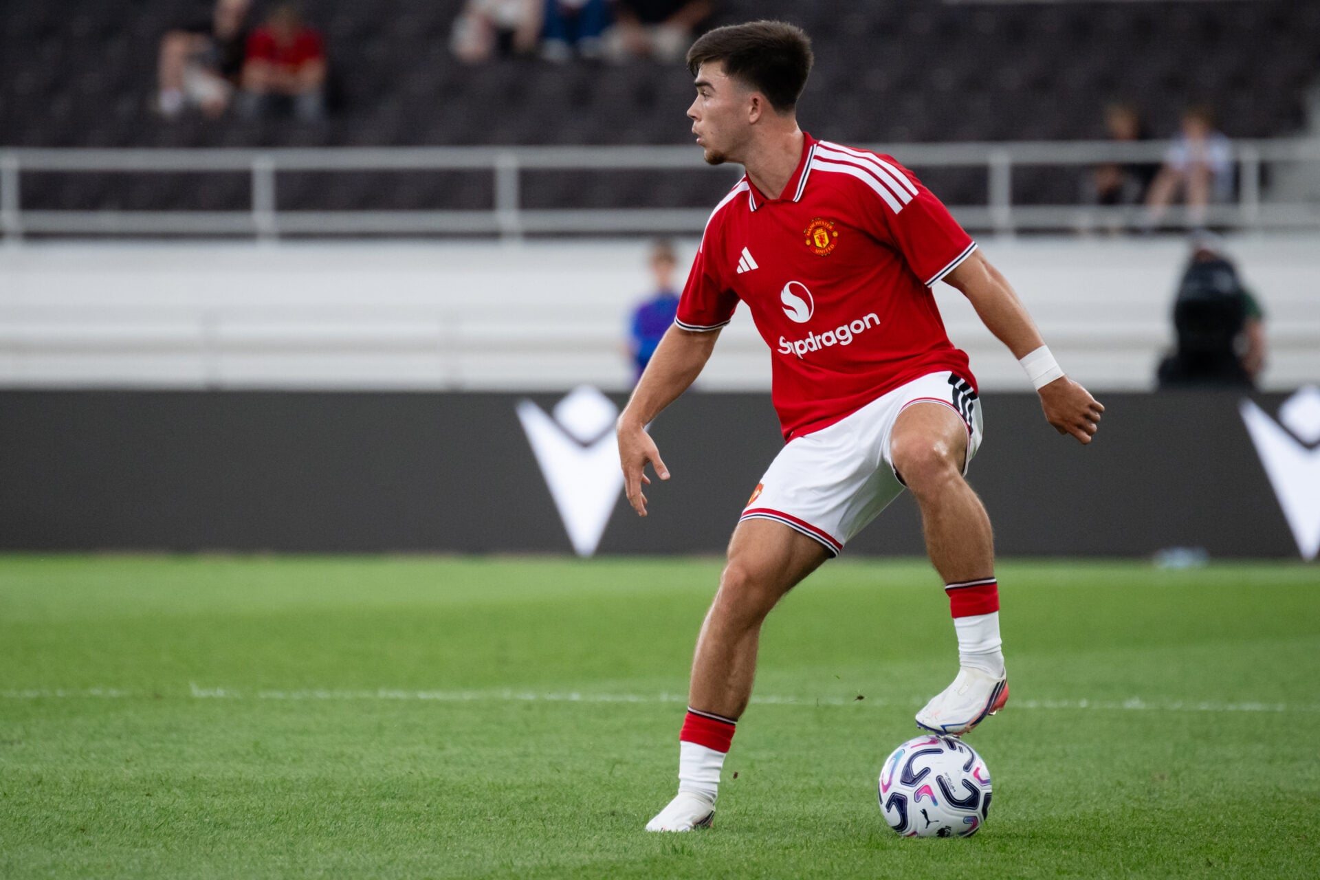 Harry Amass será fundamental para o Man Utd nesta temporada, depois do que Michael Carrick está fazendo nos treinos