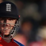 Harry Brook e Jos Buttler ajudam a Inglaterra a alcançar 111 corridas em 10 saldos