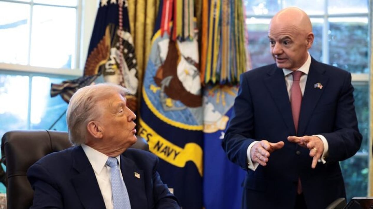 Heboh, Laporan Keuangan Ungkap Trump Terima Tiket Rp269,7 Juta dari Presiden FIFA