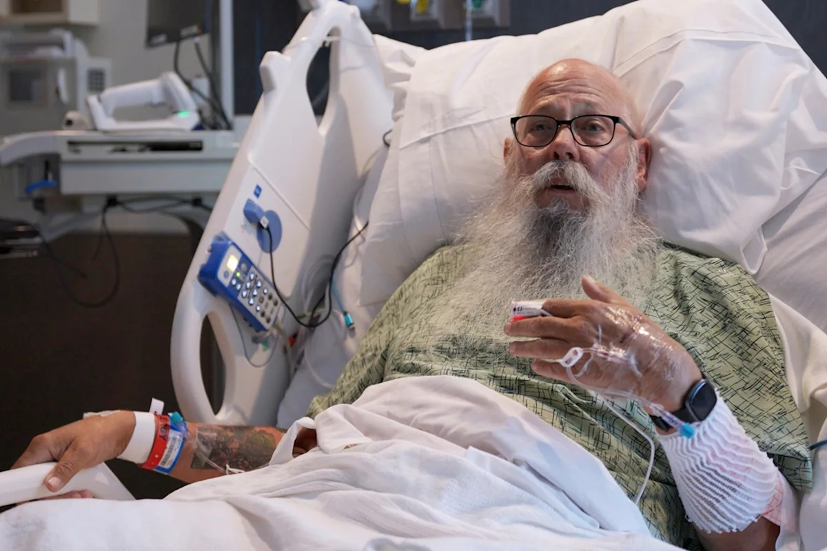 Homem atirado por bisão de Yellowstone diz que cair no chão foi a pior parte
