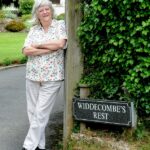 A ex-ministra conservadora Ann Widdecombe foi encontrada morta em sua casa em Haytor, em Dartmoor, na quinta-feira, após sofrer ferimentos graves.