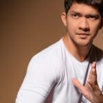 Iko Uwais e Albert Hughes se unem para a série de crimes multigeracionais 'Jakarta' no 'Blade Runner 2049' Outfit Alcon Entertainment (EXCLUSIVO)