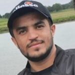 Dawood Safi (foto), 23, foi acusado de assassinar Wayne Broadhurst em Midhurst Gardens em Uxbridge em 27 de outubro de 2025