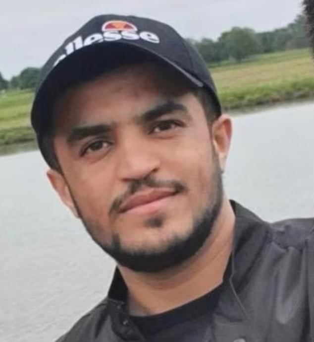 Dawood Safi (foto), 23, foi acusado de assassinar Wayne Broadhurst em Midhurst Gardens em Uxbridge em 27 de outubro de 2025