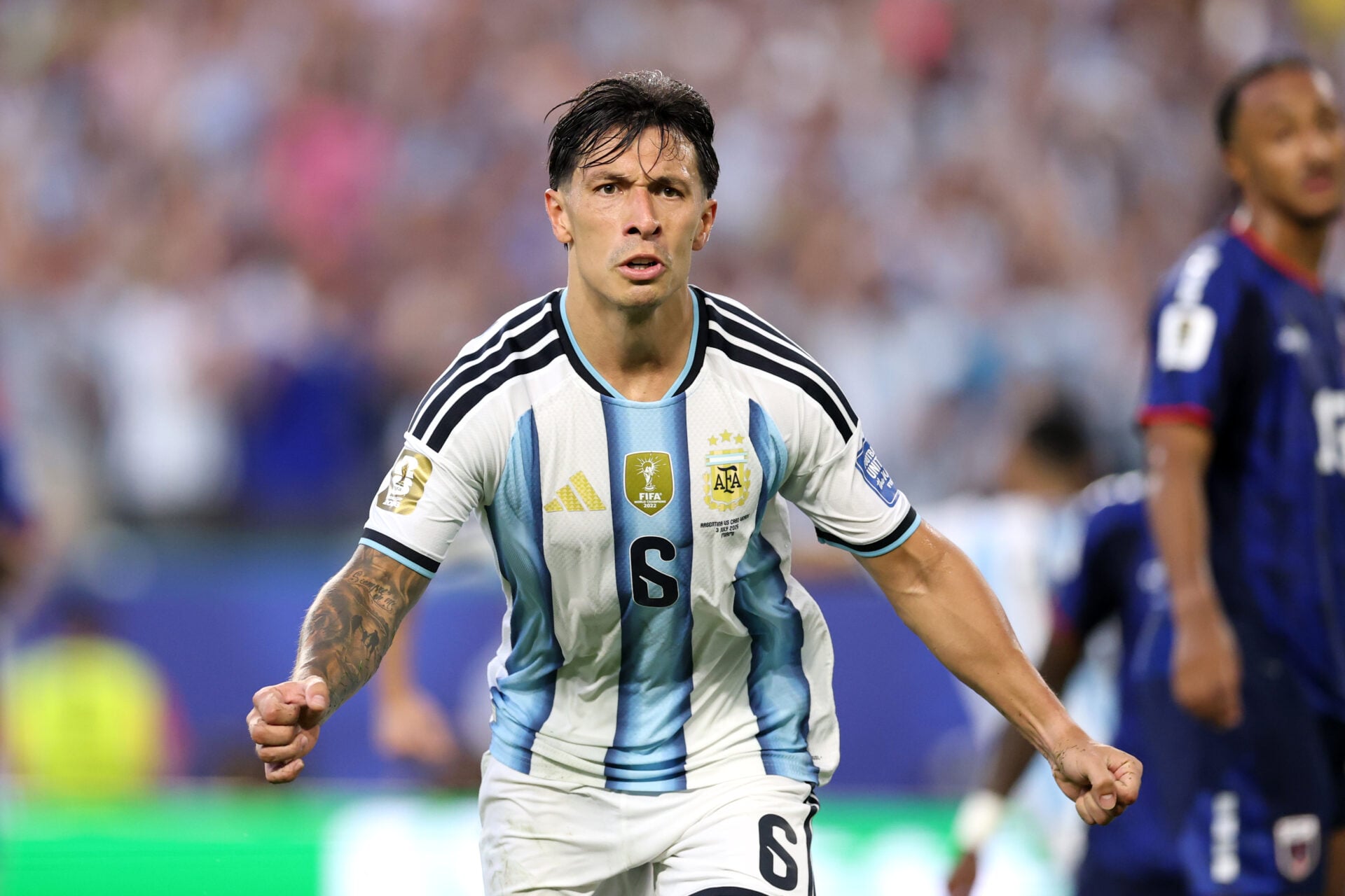 Imprensa argentina reage ao desempenho de Lisandro Martinez em 9/10 contra Cabo Verde, 'Inesquecível…'