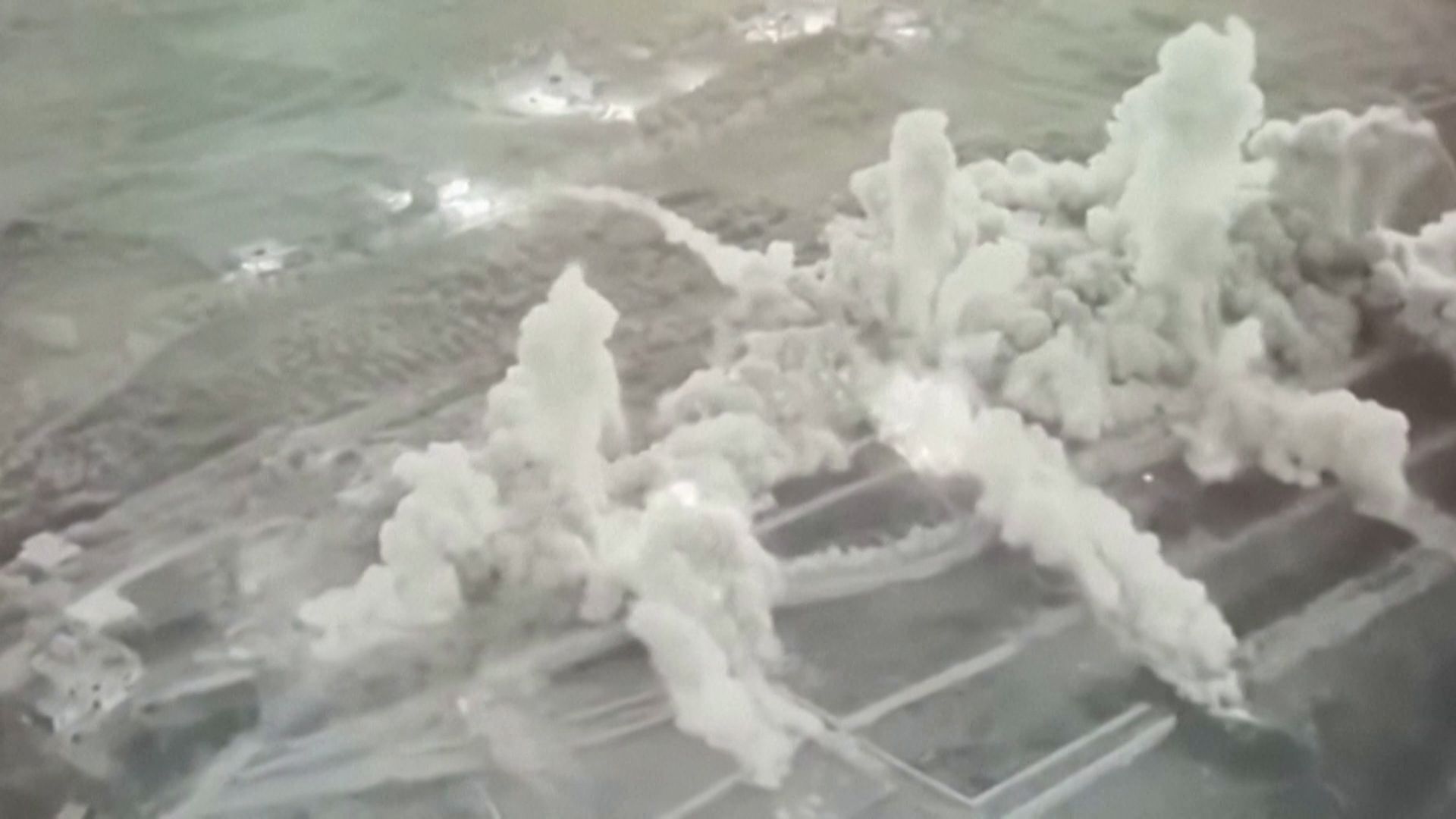 Israel divulga vídeo de enormes detonações no Líbano