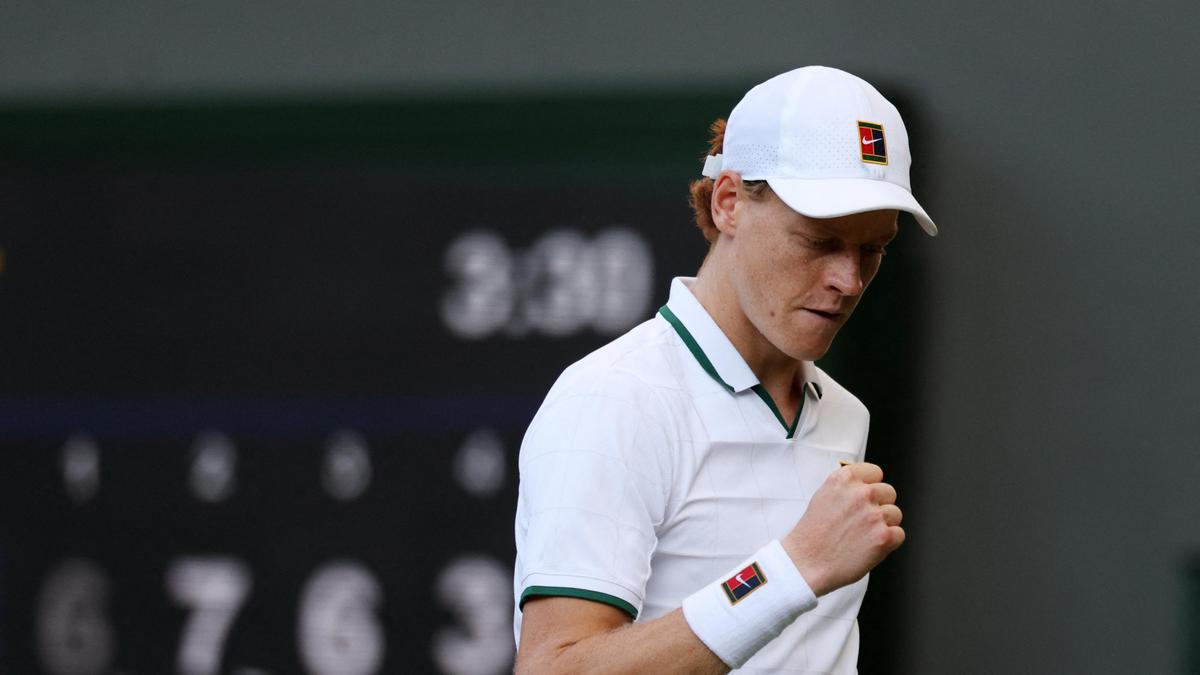 Jannik Sinner derrota Alexander Zverev e conquista o segundo título consecutivo de Wimbledon