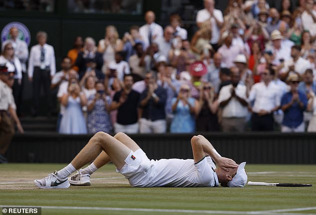 Jannik Sinner venceu o torneio individual masculino em Wimbledon pelo segundo ano consecutivo