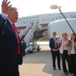 Jato adaptado do Catar voa como Força Aérea Um para a viagem de Trump à Dakota do Norte