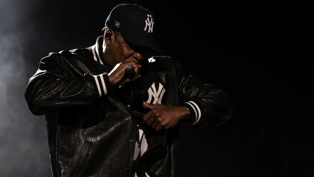Jay-Z comemora 25 anos de ‘The Blueprint’ com Eminem, Pharrell Williams e Slick Rick no Yankee Stadium