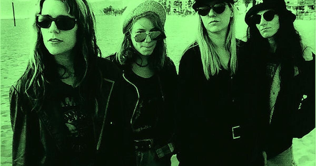 Jennifer Finch, baixista da influente banda de rock de Los Angeles L7, morre aos 59 anos