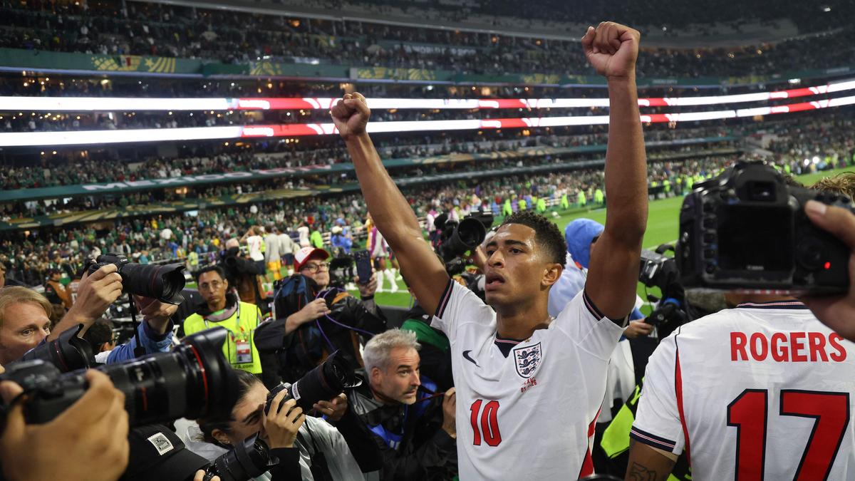 Jude Bellingham saboreia a 'melhor noite da carreira na Inglaterra' após o heroísmo do México