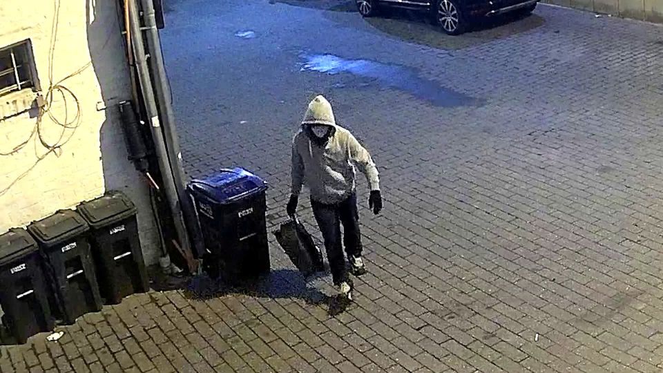 Juiz federal diz que amplo perdão de Trump em 6 de janeiro não se aplica ao suspeito de bomba tubular em DC