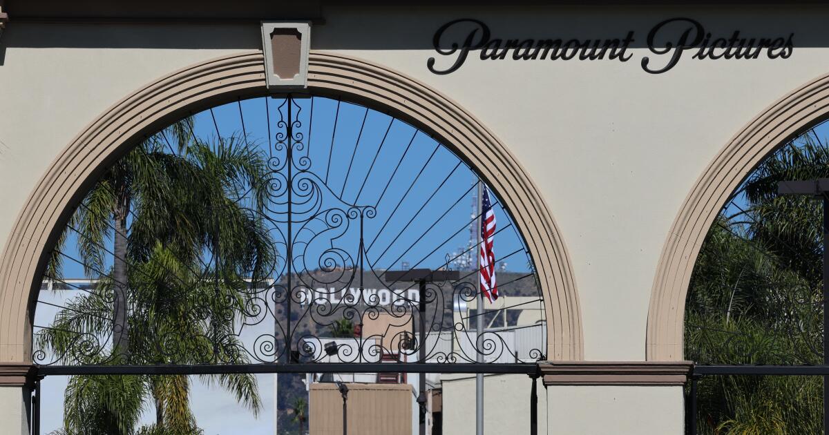 Juiz pausa temporariamente a aquisição da Warner Bros. pela Paramount