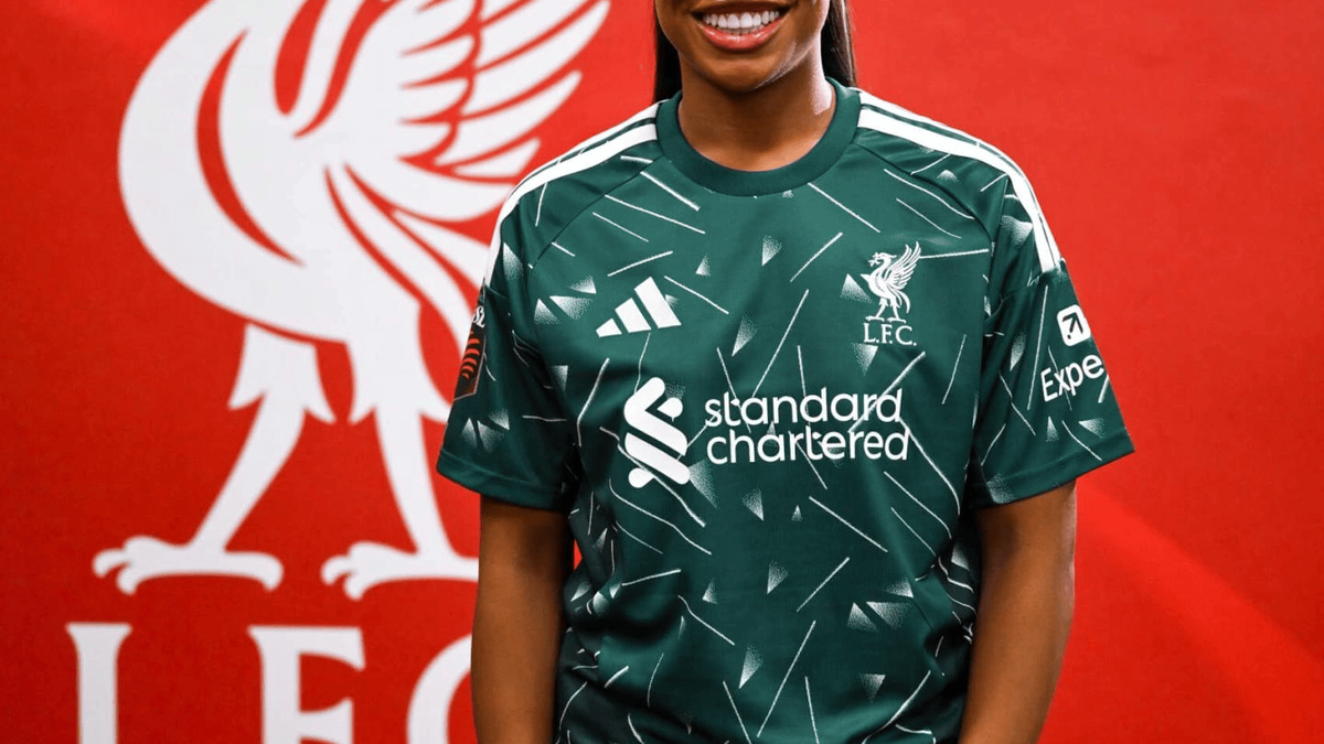 Khiara Keating muda-se do Man City para o Liverpool