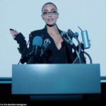 Kim Kardashian, 45, zombou de sua reprovação no exame da ordem ao aparecer em um anúncio humorístico de sua bebida energética Update