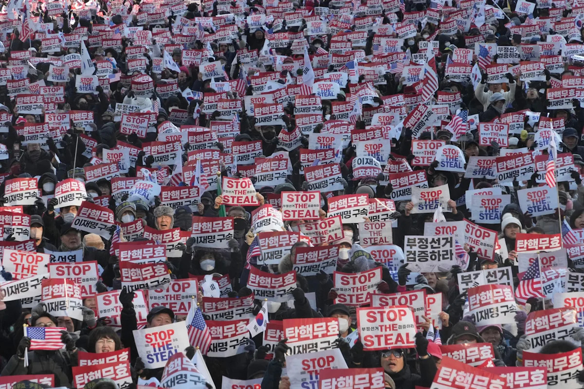 Lei sul-coreana contra 'notícias falsas' entra em vigor enquanto grupos de jornalistas levantam preocupações