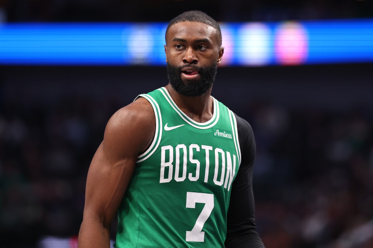 Boston Celtics star Jaylen Brown playing in game against Dallas Mavericks