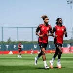 Leny Yoro enfrenta uma temporada decisiva para o Man Utd, o sucesso nem está em suas mãos