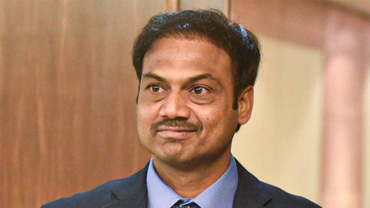 MSK Prasad defende o técnico da equipe indiana, Gautam Gambhir, em meio a críticas