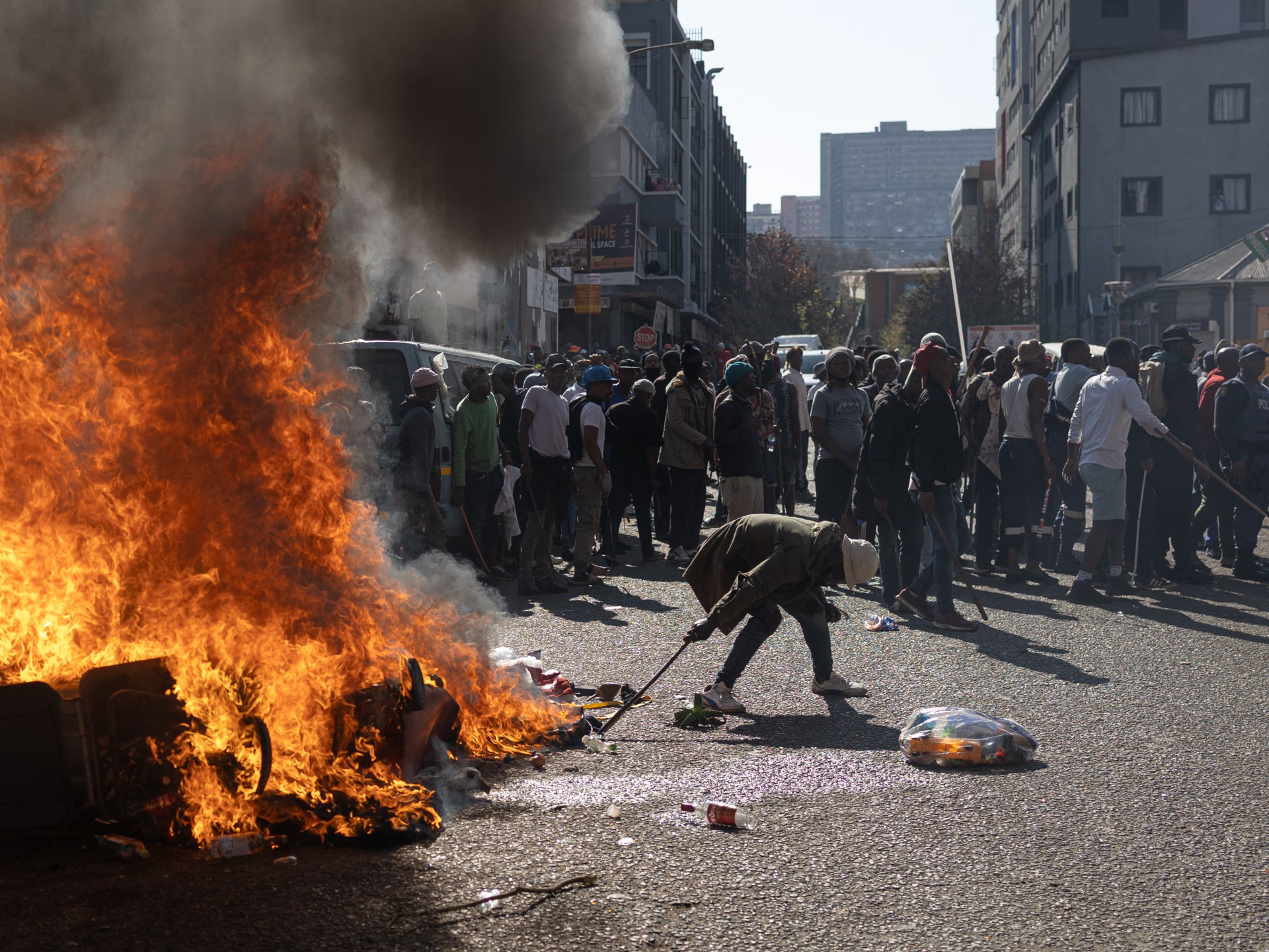 Mais de 900 detenções durante os protestos anti-imigrantes na África do Sul