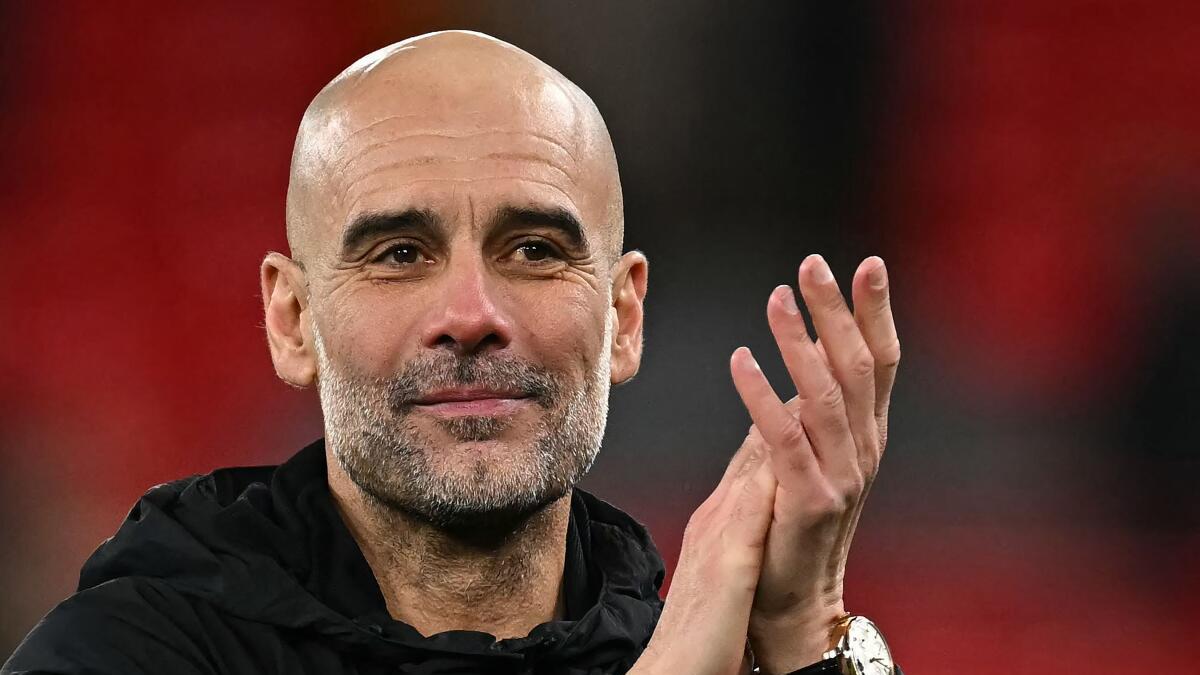 Man City abre escritório de Pep Guardiola e objetos para leilão