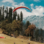 Manali está emergindo como um hotspot de turismo de aventura? Heli-ski agora é popular