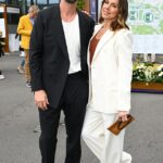 Mel C é casada! Sporty Spice, 52, se casa com seu namorado modelo Chris Dingwall em uma cerimônia campestre 'perfeita' com um vestido deslumbrante desenhado por sua amiga Victoria Beckham
