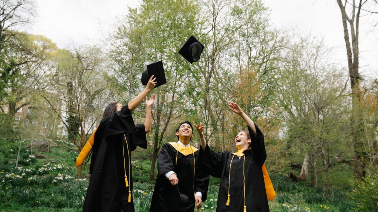 Membongkar Karier Paling Menjanjikan di Era AI, Peluang Besar bagi Fresh Graduate Tanpa Pengalaman Panjang