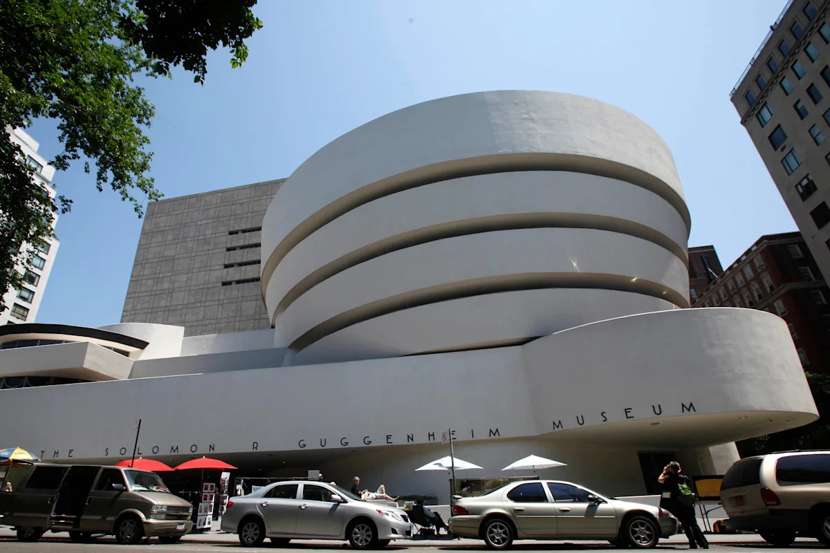Museu Guggenheim entre edifícios de Nova York que testaram positivo para legionários em meio a surto de doença