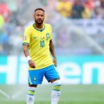 Neymar anuncia aposentadoria do futebol internacional