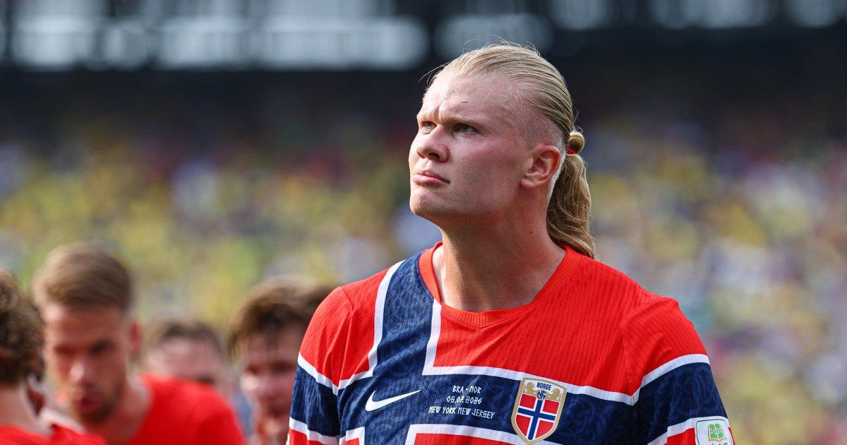 Jogadores da Inglaterra comemoram após a partida