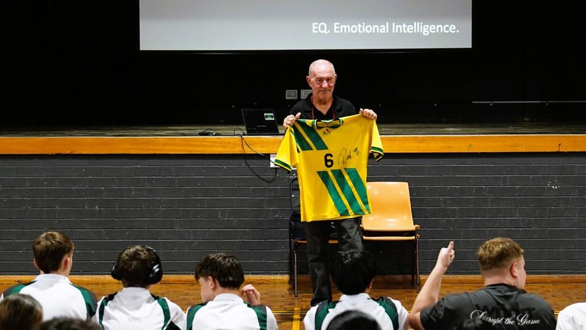 O ex-capitão do futebol australiano Paul Wade diz que tem provável CTE e não recomenda nenhum título para jogadores juniores