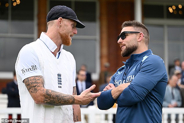 McCullum formou um vínculo estreito com Ben Stokes, que se aposentou do Test cricket há duas semanas