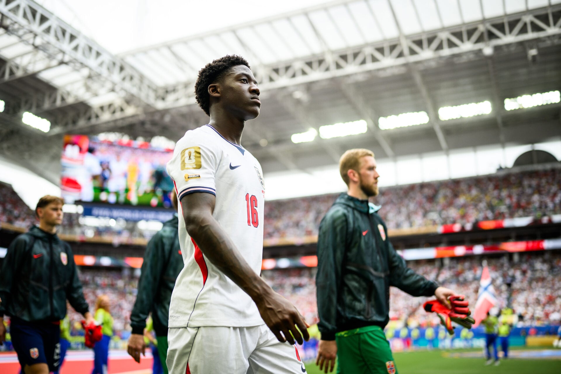 O gesto de Kobbie Mainoo para o torcedor da Inglaterra mostra verdadeiro caráter, apesar da falta de minutos da Copa do Mundo
