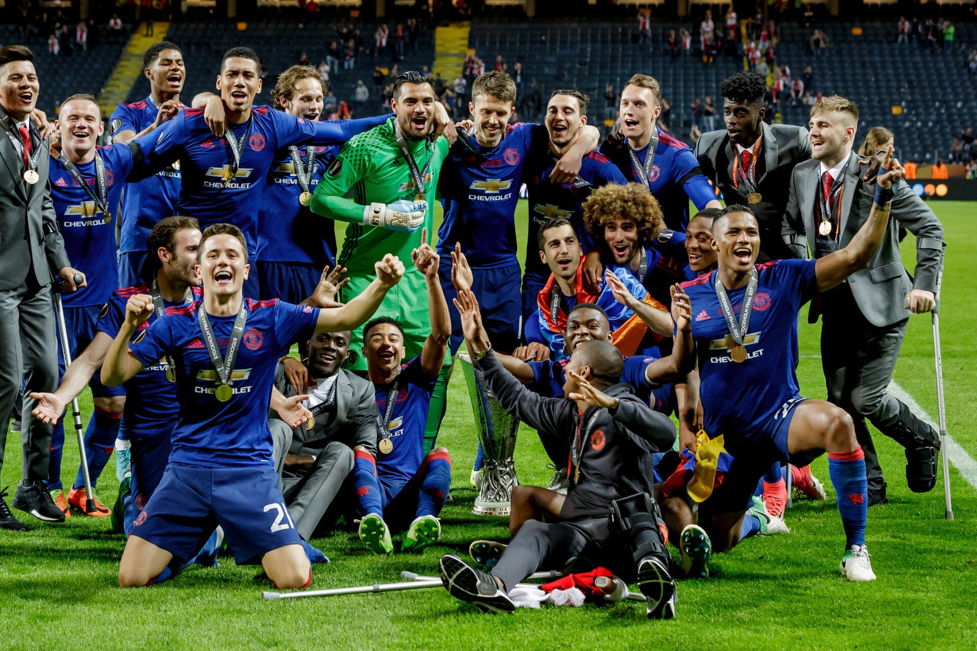 O kit fora de casa azul 26/27 do Manchester United é um bom presságio para a conquista de troféus europeus