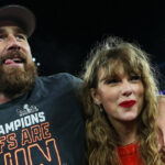 O ovo de Páscoa de casamento mais doce de Taylor Swift e Travis Kelce? O carro que deu início a tudo