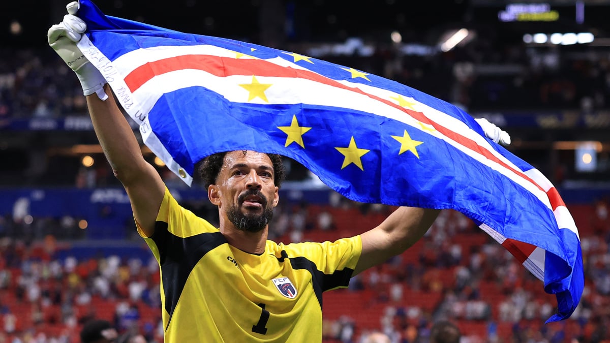 O sucesso do futebol de Cabo Verde faz com que os viajantes procurem
