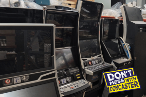 Máquinas caça-níqueis e terminais de jogos apreendidos após ataques ilegais de jogos de azar em Doncaster que levaram a oito prisões durante a Operação Snaresbrook.