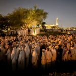 Orações fúnebres do Padre Emir Sheikh Hamad do Catar em Doha