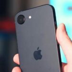 Os preços das memórias são uma má notícia para as marcas Android, mas podem realmente ajudar a Apple | iPhone 17e mostrado