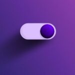Vire esses dois botões do Instagram agora para impedir que as pessoas usem seu rosto | A imagem mostra um botão de alternância em um fundo roxo
