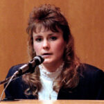 Pamela Smart, cumprindo prisão perpétua, busca um novo julgamento enquanto um juiz de New Hampshire avalia sua última petição